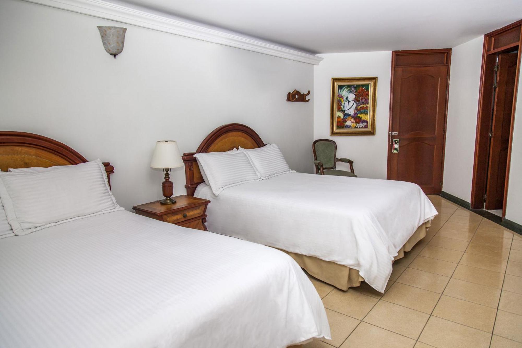 Hotel Casa Laureles Medellín Exterior foto